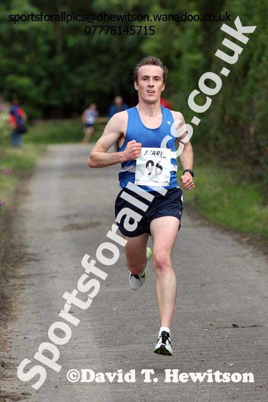 Start of the Morpeth 10k Road Race. Photo: David T. Hewitson/Sports for All Pics